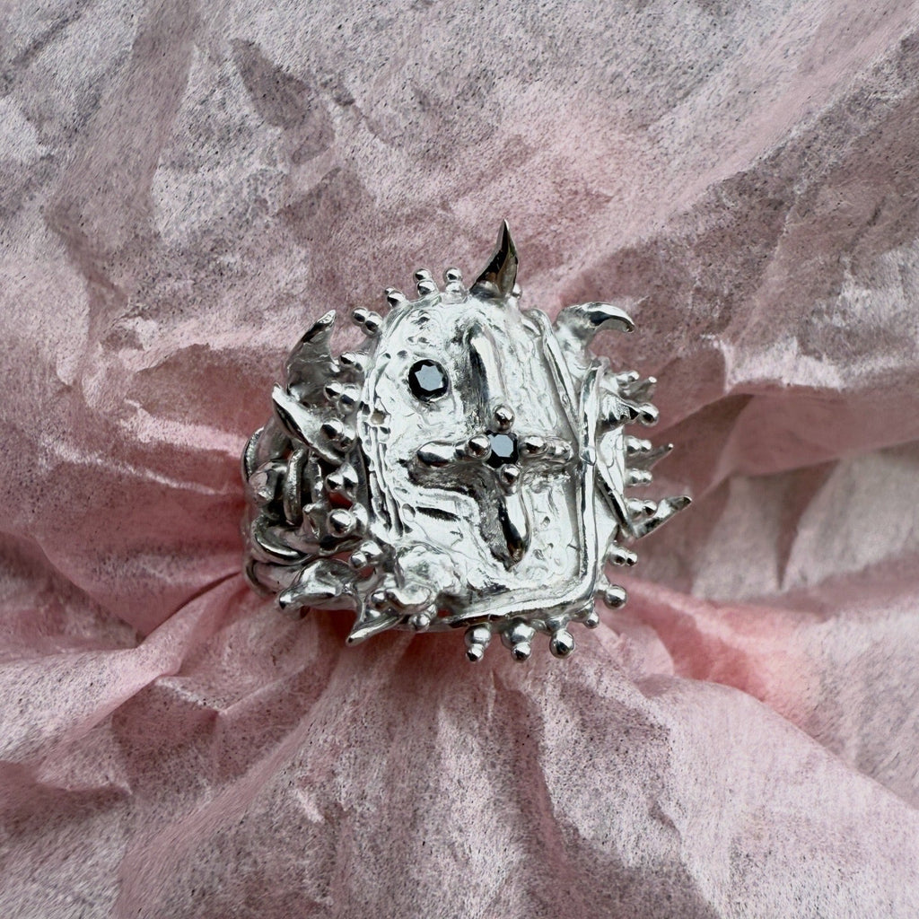 01 / custom piece
